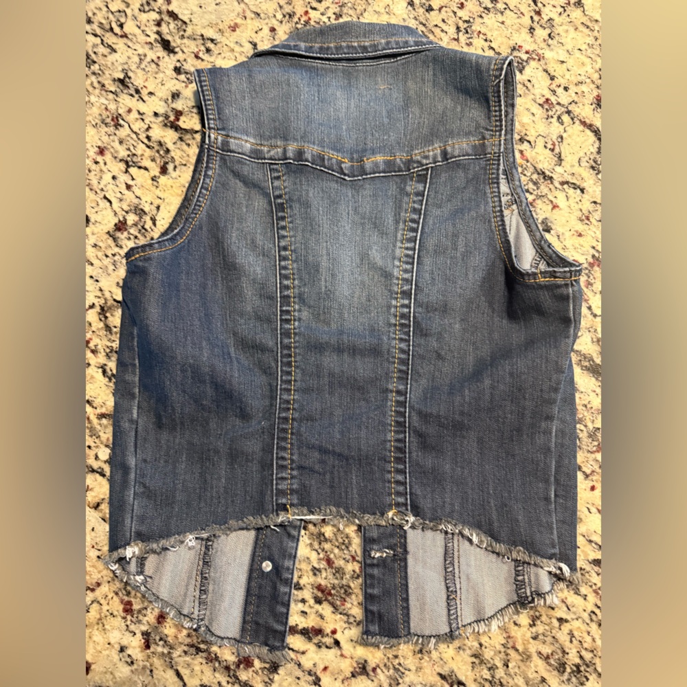 Maurices Denim Vest - Size Small - Picture 5 of 5